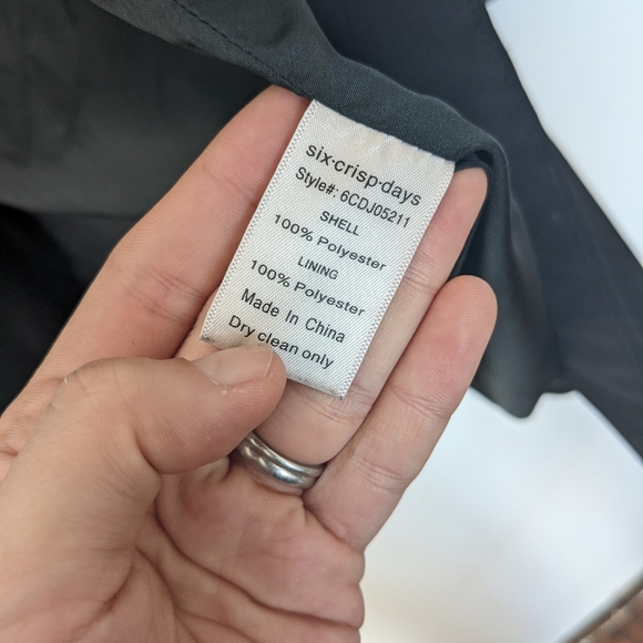 Sold - SIX CRISP DAYS Blazer - Picture 4 of 4